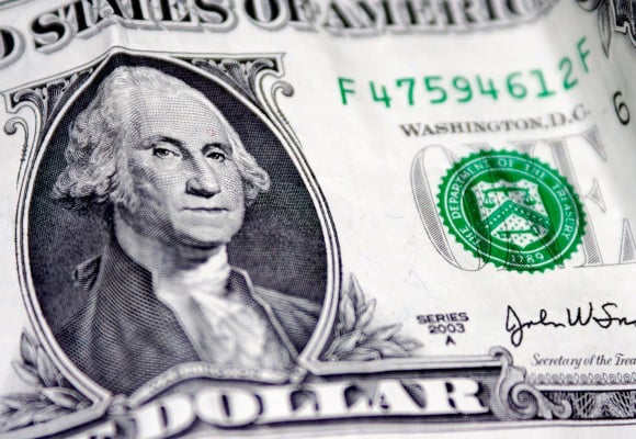 Strong spending boosts Greenback